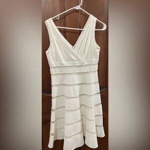 Db stablished 1962 women’s size 6 sleeveless V-neck illusion band cocktail dress